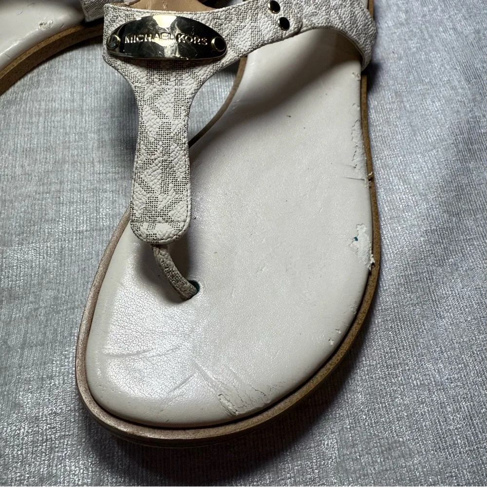 Michael Kors White Logo Print Thong Sandals Size 6.5M